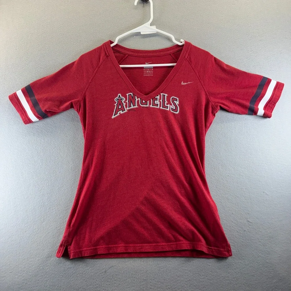 Nike Los Angeles Angels MLB V-Neck T-Shirt Red Womens Medium Sporty Raglan Tee